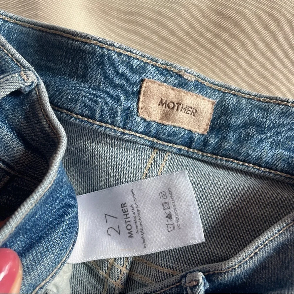 MOTHER- The Rambler Cargo Ankle Jeans in Riding the Cliffside Size 27 Mid Wash